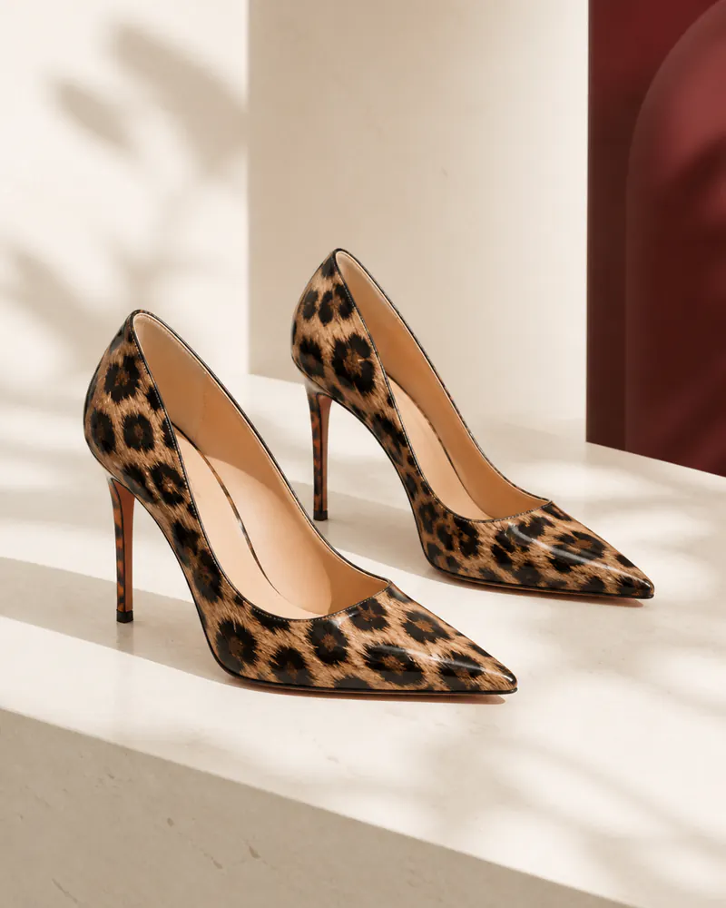 The Leopard Pointed Pump